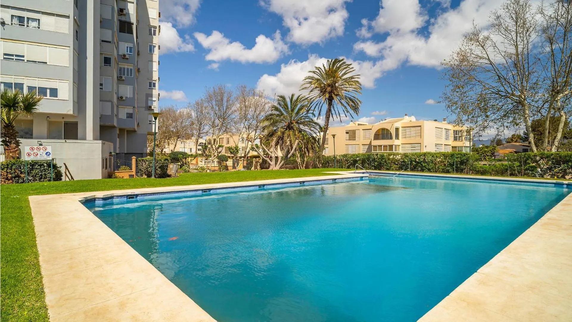 Gorgeous Apartment In Malaga With House Sea View España
